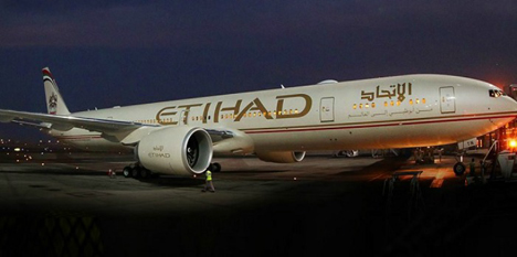 老夫婦の乗客の緊急事態にエティハド航空機は離陸を取り止め！
