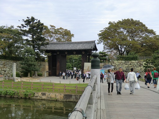 姫路城入り口リサイズ